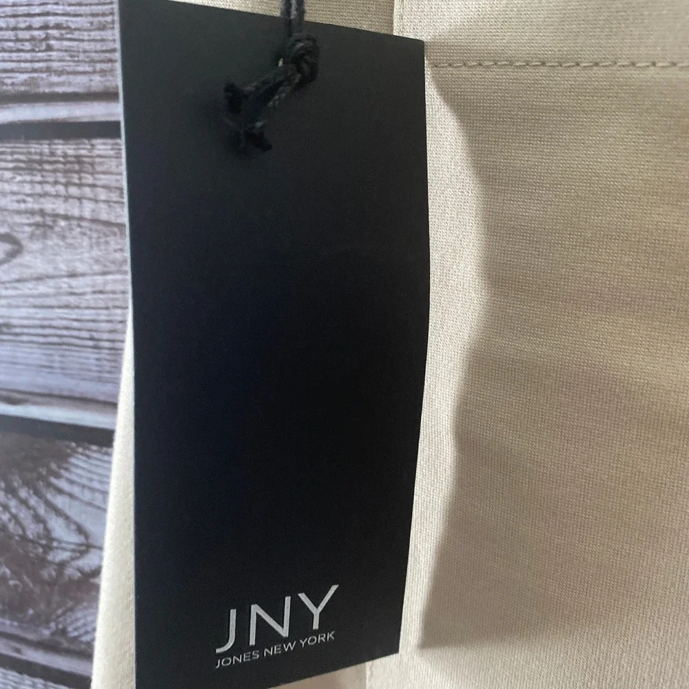 Jones New York Women's Cropped Wide-Leg Pants Size L High-Rise Cream NWT - Picture 3 of 6